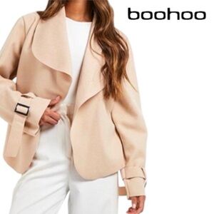 20W Boohoo Women’s Plus Waterfall Cuffed Jacket in Stone Colourway